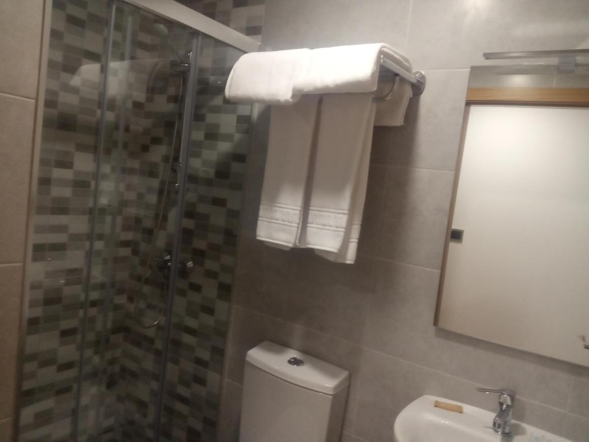 Hostal Outarelo Ourense Eksteriør billede