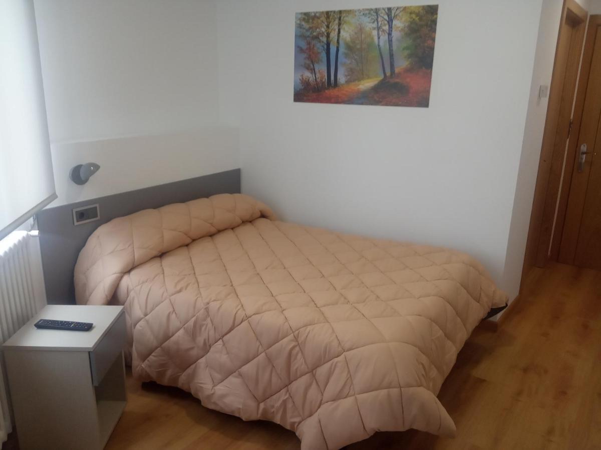 Hostal Outarelo Ourense Eksteriør billede